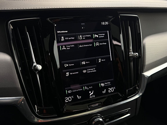 Volvo V90 Cross Country 21 of 24
