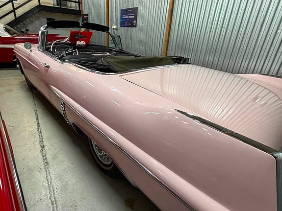 Cadillac Serie 62 4 of 21