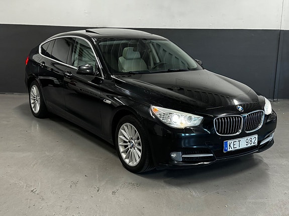 BMW 530d 2 of 30