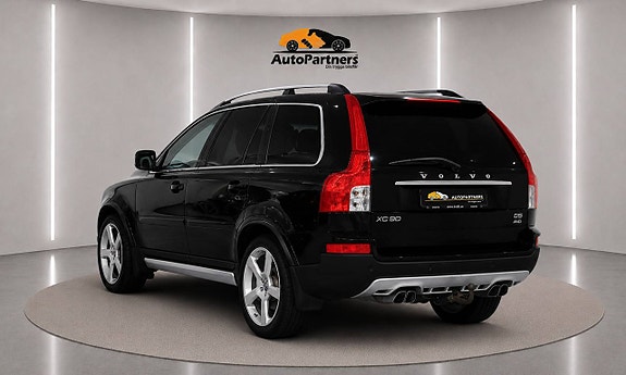 Volvo XC90 5 of 29
