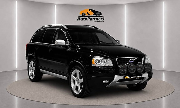 Volvo XC90 2 of 29