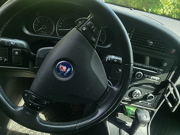 Saab 9-5 2 of 7