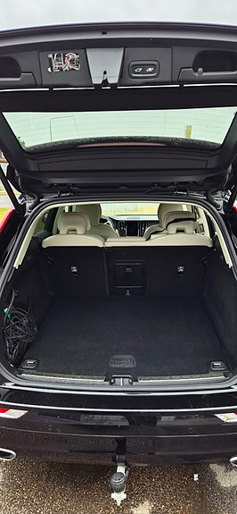 Volvo XC60 6 of 10