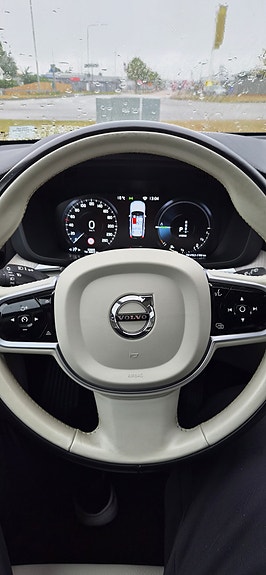 Volvo XC60 8 of 10