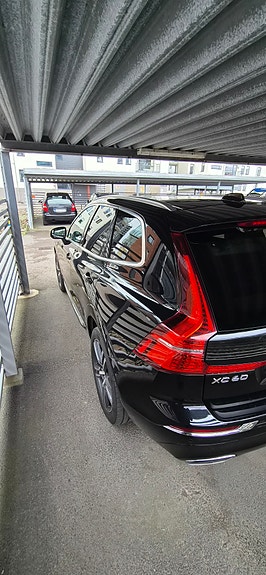 Volvo XC60 4 of 10