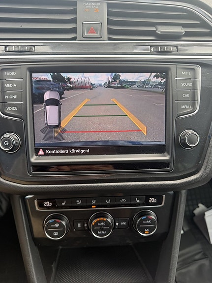 Volkswagen Tiguan 21 of 25