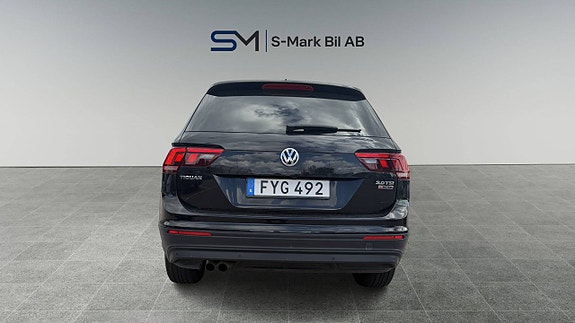 Volkswagen Tiguan 4 of 25