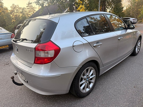 BMW 120i 12 of 22