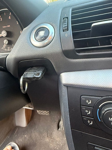 BMW 120i 22 of 22
