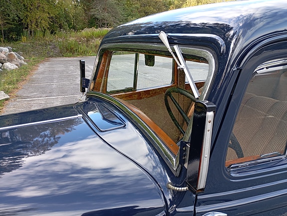 Dodge 11 of 21