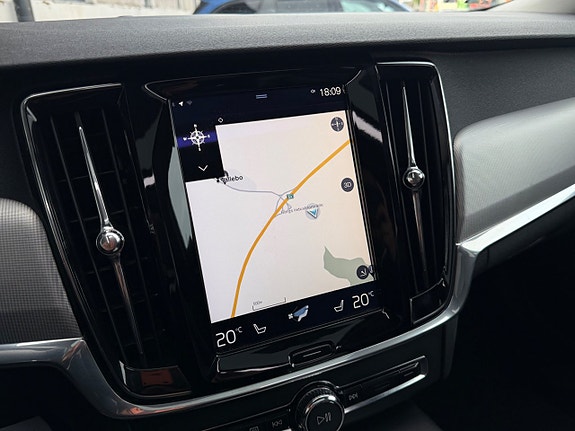 Volvo S90 19 of 22