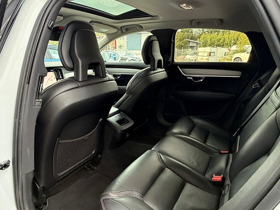 Volvo S90 12 of 22