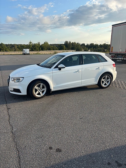 Audi A3 3 of 13
