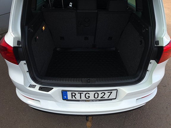 Volkswagen Tiguan 12 of 12