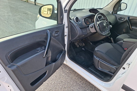 Renault Kangoo Express 11 of 20