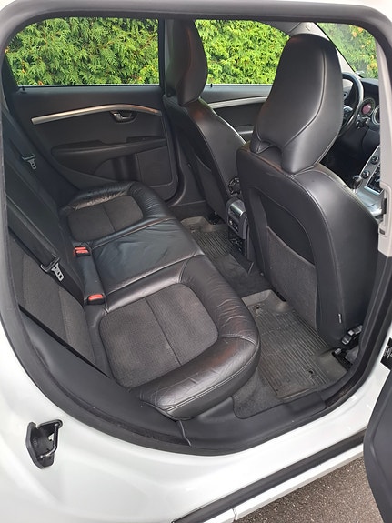 Volvo V70 8 of 13