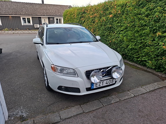 Volvo V70 4 of 13