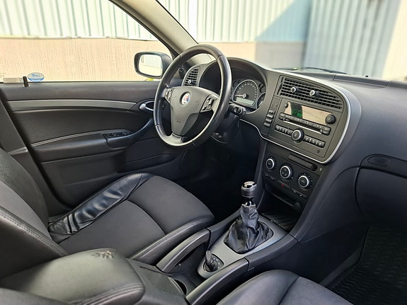 Saab 9-3 5 of 8