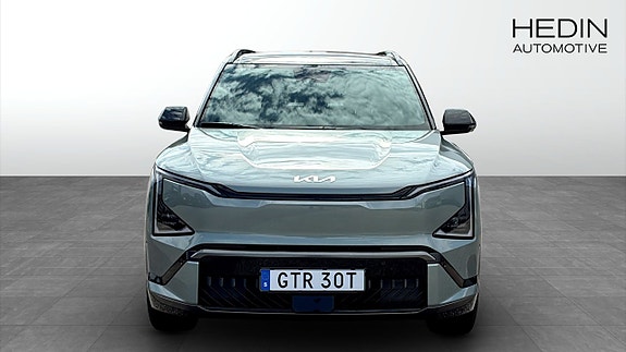Kia EV5 2 of 12