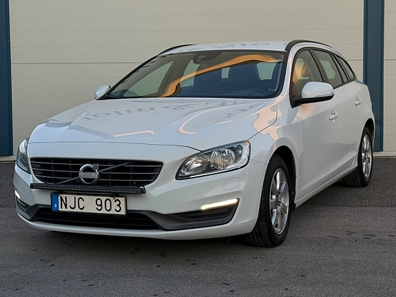 Volvo V60 3 of 16
