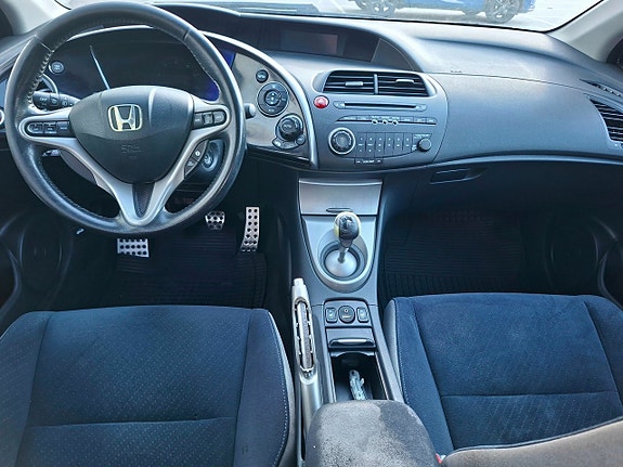 Honda Civic 10 of 13