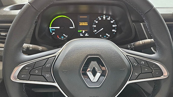 Renault Trafic 4 of 11