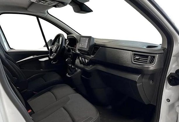 Renault Trafic 5 of 11