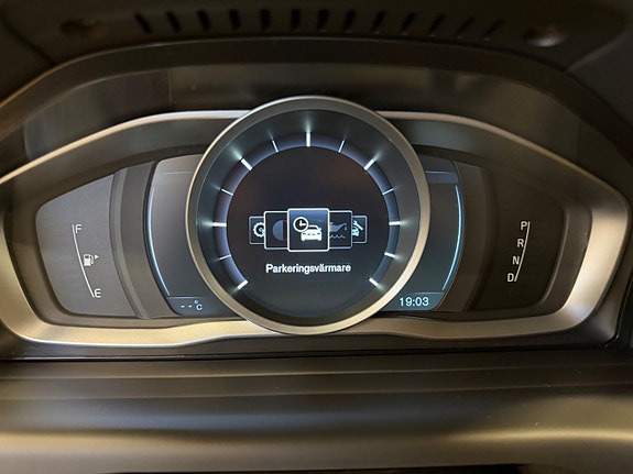 Volvo XC70 12 of 25