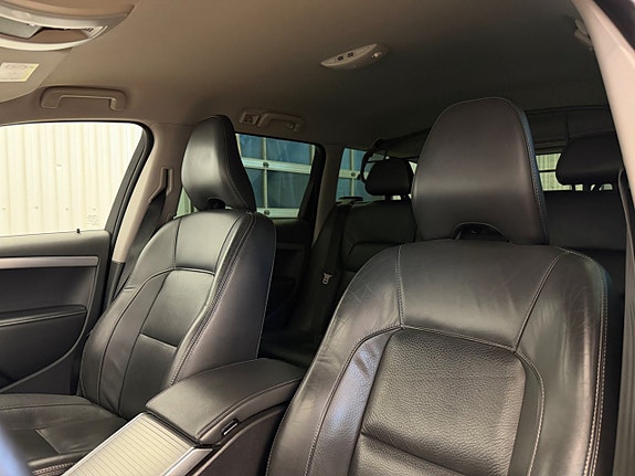 Volvo XC70 20 of 25