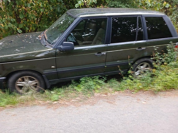 Land Rover Range Rover 3 of 3