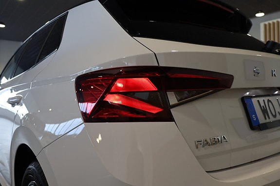 Skoda Fabia 12 of 30