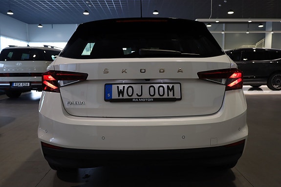 Skoda Fabia 9 of 30