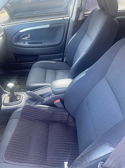 Volvo V40 6 of 8