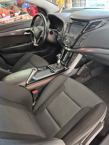 Hyundai i40 6 of 8