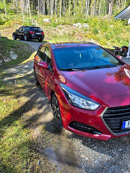 Hyundai i40 2 of 8