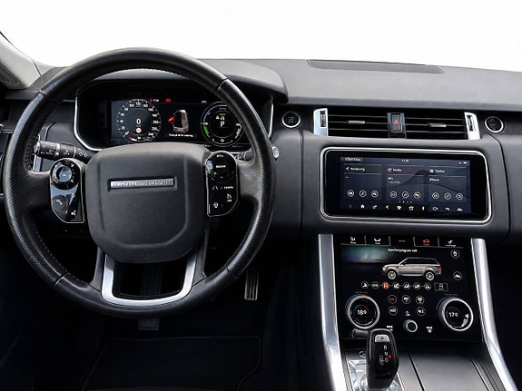 Land Rover Range Rover Sport 11 of 15