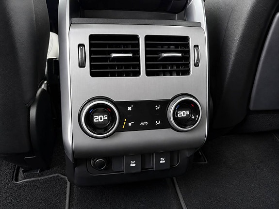Land Rover Range Rover Sport 13 of 15