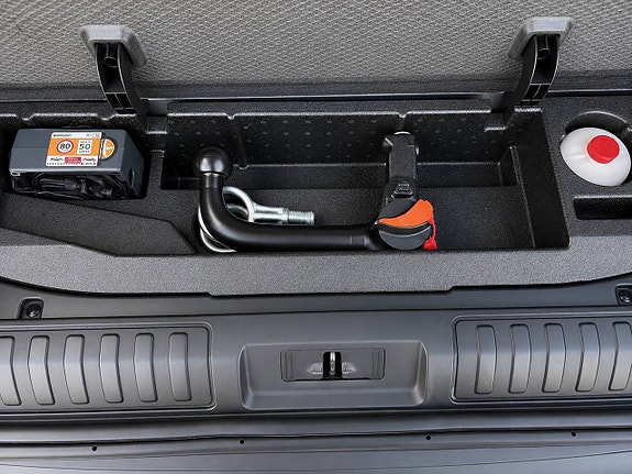 Land Rover Range Rover Sport 15 of 15