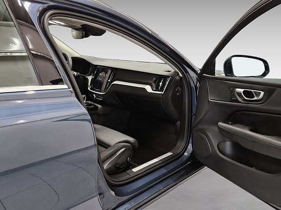 Volvo V60 13 of 15