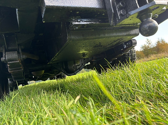 Land Rover 109 10 of 11