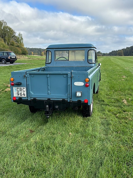 Land Rover 109 5 of 11