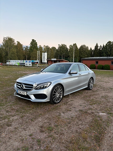 Mercedes-Benz C220 d 2 of 9