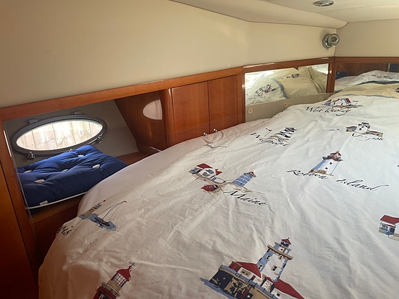 Windy Grand Mistral 37 HT 15 of 17