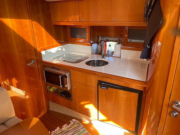 Windy Grand Mistral 37 HT 9 of 17