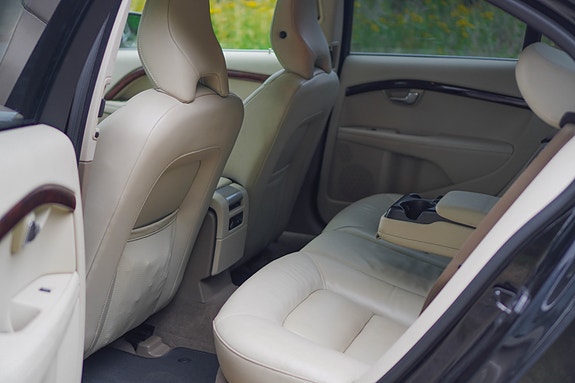 Volvo S80 7 of 8