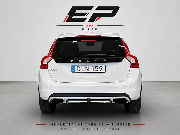 Volvo V60 Cross Country 6 of 12