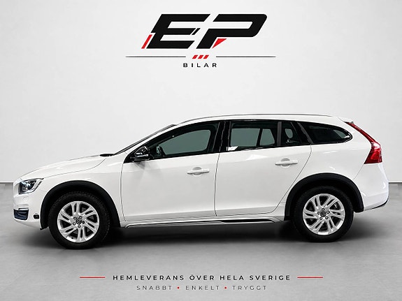 Volvo V60 Cross Country 4 of 12