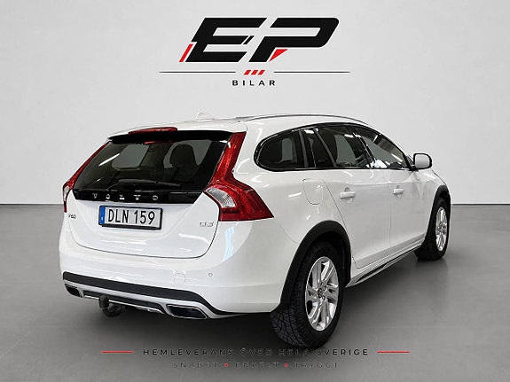 Volvo V60 Cross Country 5 of 12