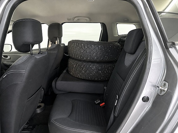 Renault Clio 11 of 17