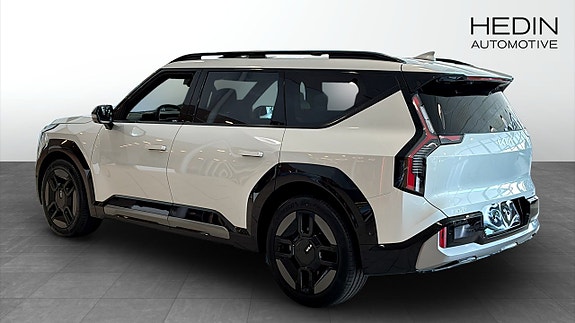 Kia EV9 6 of 12